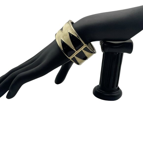 Vintage Black and Cream Zebra Stripe Clamper Bracelet - Picture 6 of 12